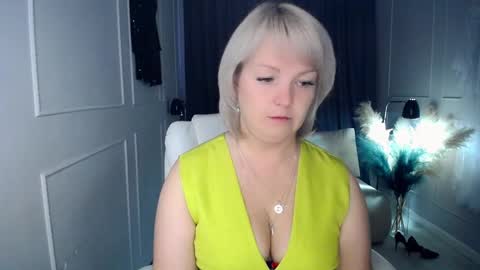 Snapshot of emmmam chatting on October 2025 07:49:01 AM emmmam online show from October 2025 07:49:01 AM