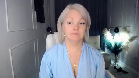 Snapshot of emmmam chatting on October 2025 02:17:02 PM emmmam online show from October 2025 02:17:02 PM