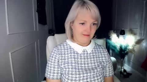 Snapshot of emmmam chatting on November 2025 07:13:02 AM emmmam online show from November 2025 07:13:02 AM