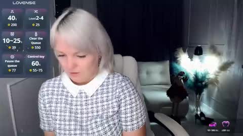 Snapshot of emmmam chatting on December 2025 12:21:02 PM emmmam online show from December 2025 12:21:02 PM