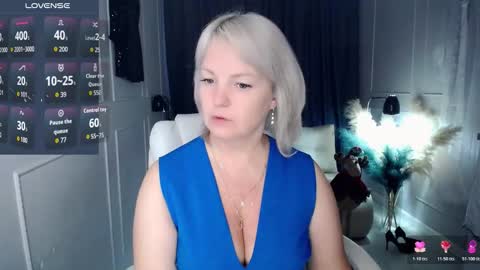 Snapshot of emmmam chatting on December 2025 08:08:02 AM emmmam online show from December 2025 08:08:02 AM