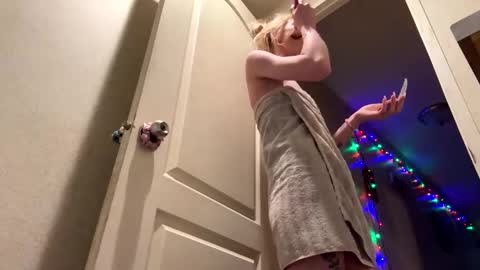 emmwarr1514 online show from March 2025 01:31:02 PM