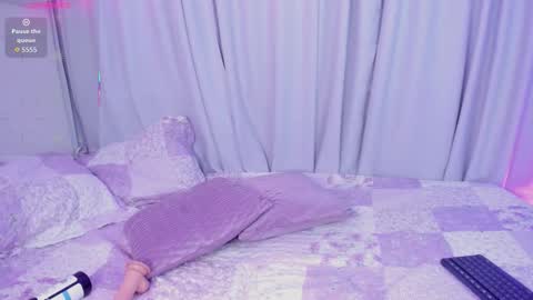 Snapshot of emmy_heart7 chatting on November 2025 03:27:02 AM Emmy Heart online show from November 2025 03:27:02 AM