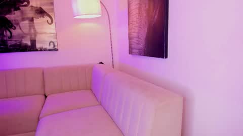 Emmy Heart online show from February 2026 03:36:02 AM