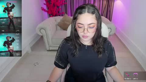 Snapshot of emmy_walker1 chatting on February 2025 11:03:01 AM Emmy Walker online show from February 2025 11:03:01 AM