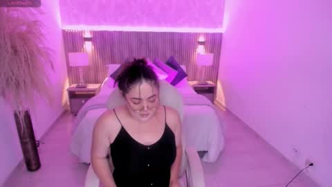 Snapshot of emmy_walker1 chatting on September 2025 11:02:01 AM Emmy Walker online show from September 2025 11:02:01 AM