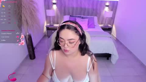 Snapshot of emmy_walker1 chatting on September 2025 11:04:02 AM Emmy Walker online show from September 2025 11:04:02 AM