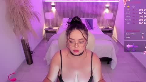 Snapshot of emmy_walker1 chatting on September 2025 11:04:01 AM Emmy Walker online show from September 2025 11:04:01 AM