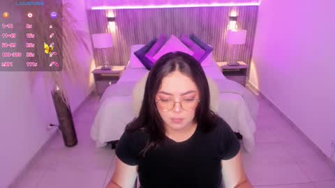 Snapshot of emmy_walker1 chatting on October 2025 10:59:02 AM Emmy Walker online show from October 2025 10:59:02 AM