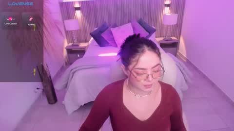 Snapshot of emmy_walker1 chatting on October 2025 11:06:02 AM Emmy Walker online show from October 2025 11:06:02 AM