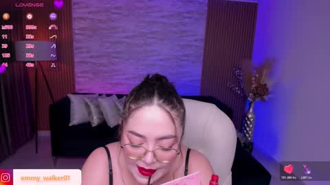 Snapshot of emmy_walker1 chatting on December 2025 11:03:02 AM Emmy Walker online show from December 2025 11:03:02 AM