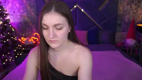 E M M Y online show from December 2025 06:55:01 AM