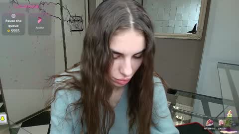 Snapshot of emmygreans chatting on December 2024 06:44:01 AM Emmy online show from December 2024 06:44:01 AM