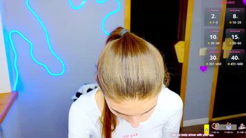 Snapshot of emmygreans chatting on February 2025 05:23:02 PM Emmy online show from February 2025 05:23:02 PM