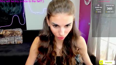 Snapshot of emmygreans chatting on September 2025 05:40:02 AM Emmy online show from September 2025 05:40:02 AM