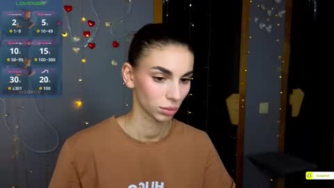 Snapshot of emmygreans chatting on October 2025 11:44:01 AM Emmy online show from October 2025 11:44:01 AM