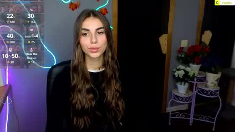 Snapshot of emmygreans chatting on November 2025 12:31:02 PM Emmy online show from November 2025 12:31:02 PM