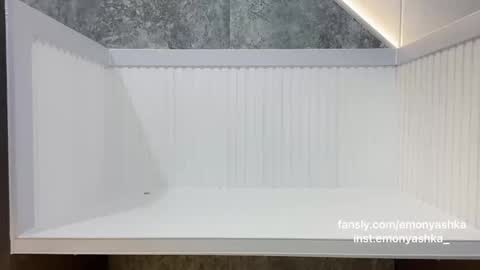 Snapshot of emonyashka chatting on February 2025 09:03:02 PM Emo online show from February 2025 09:03:02 PM