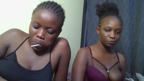 Snapshot of empress_emma chatting on April 2026 07:14:01 PM empress_emma online show from April 2026 07:14:01 PM