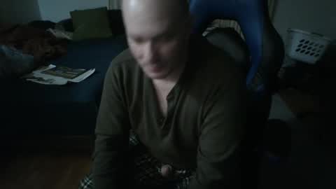Snapshot of emsguy1 chatting on January 2025 05:48:01 AM Matt online show from January 2025 05:48:01 AM
