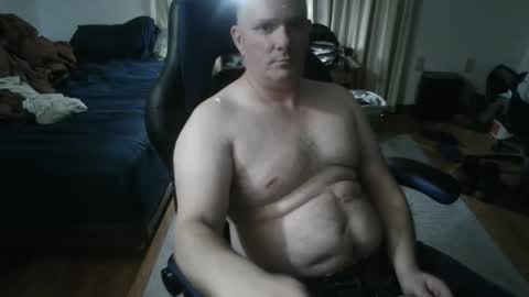 Snapshot of emsguy1 chatting on April 2026 04:04:01 AM Matt online show from April 2026 04:04:01 AM