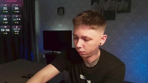Snapshot of emveeboy96 chatting on May 2026 08:42:02 AM emveeboy96 online show from May 2026 08:42:02 AM
