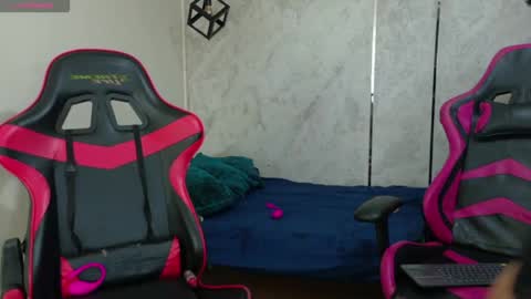 Emy online show from April 2026 03:05:02 PM