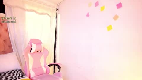 Snapshot of emy_bw chatting on October 2025 09:10:02 PM Emy New profile my other account was suspended follow me online show from October 2025 09:10:02 PM