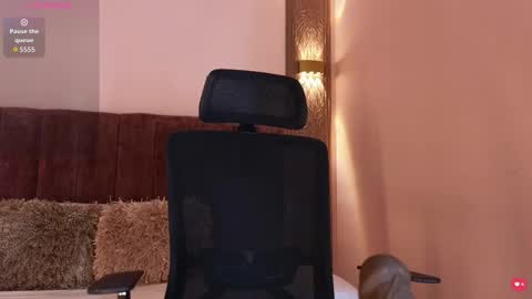 Emy online show from February 2026 08:07:02 PM