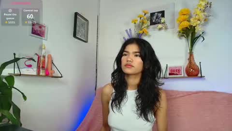 Snapshot of emycarver09 chatting on September 2025 01:02:02 PM emycarver09 online show from September 2025 01:02:02 PM