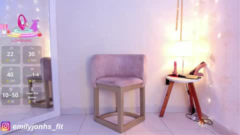 Snapshot of emylyjonhs chatting on September 2025 10:54:01 PM EMYLY  online show from September 2025 10:54:01 PM