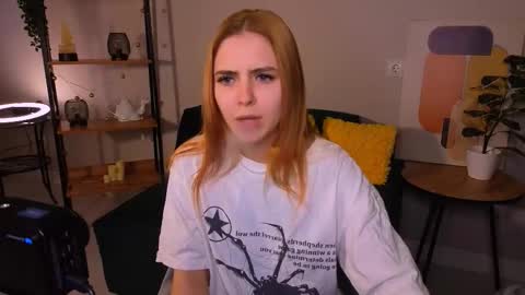 Snapshot of enchanted_bella chatting on March 2026 01:59:01 PM enchanted_bella online show from March 2026 01:59:01 PM