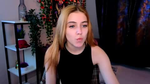 Snapshot of enchanted_bella chatting on March 2026 10:09:01 AM enchanted_bella online show from March 2026 10:09:01 AM