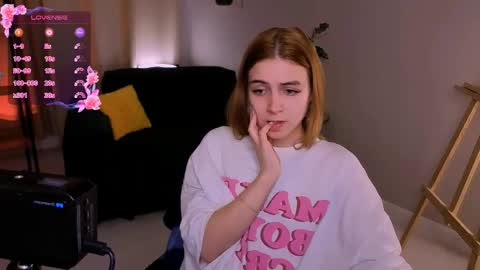 Snapshot of enchanted_bella chatting on April 2026 01:23:01 PM enchanted_bella online show from April 2026 01:23:01 PM