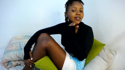 Snapshot of enchantedvee chatting on June 2026 09:30:02 PM Vee online show from June 2026 09:30:02 PM