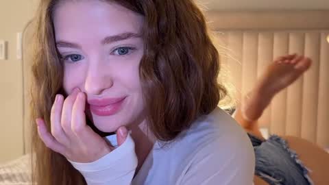 Snapshot of endlessmia chatting on March 2026 12:17:02 AM Mia online show from March 2026 12:17:02 AM