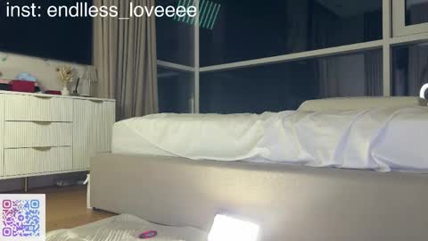 Snapshot of endlessmia chatting on April 2026 11:11:02 PM Mia online show from April 2026 11:11:02 PM