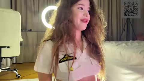 Snapshot of endlessmia chatting on July 2026 09:39:02 PM Mia online show from July 2026 09:39:02 PM