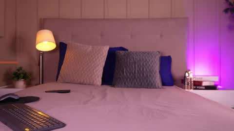 Snapshot of endy_rush chatting on April 2026 12:38:02 PM Endy online show from April 2026 12:38:02 PM