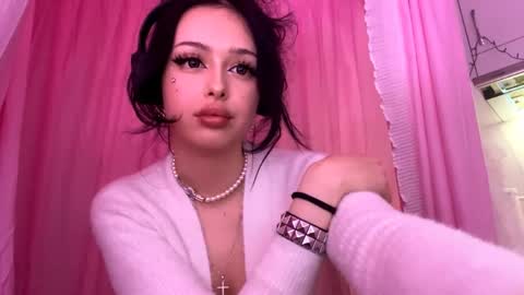 Snapshot of eneidacollazo chatting on April 2026 04:31:02 PM Paige 1st day here 3 online show from April 2026 04:31:02 PM