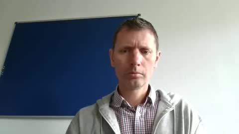 EnglishGuy183 online show from April 2026 12:25:01 PM