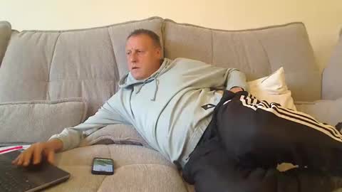 Snapshot of enjooy555 chatting on November 2025 07:52:01 AM xxxTomxxx online show from November 2025 07:52:01 AM