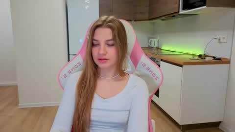 Snapshot of enjoyeverymoment_ chatting on March 2026 08:34:02 PM enjoyeverymoment_ online show from March 2026 08:34:02 PM