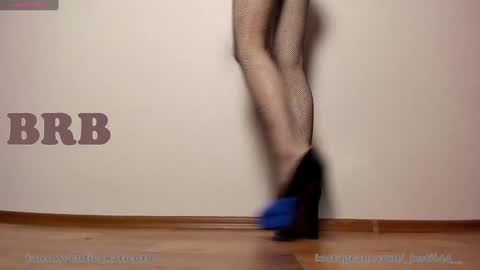 Snapshot of enjoyment019 chatting on January 2025 02:28:01 PM  Alex  Kate  INSTAGRAM katii44   online show from January 2025 02:28:01 PM