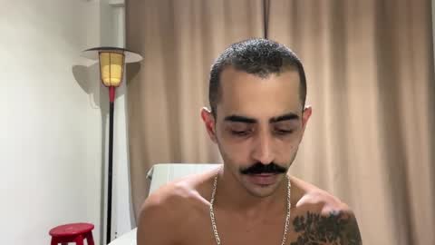 Snapshot of enjoythetrip chatting on December 2024 09:27:01 PM Luke online show from December 2024 09:27:01 PM