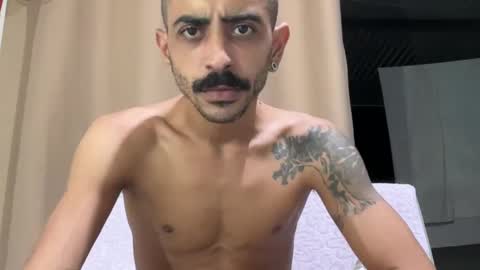 Snapshot of enjoythetrip chatting on February 2025 12:43:01 AM Luke online show from February 2025 12:43:01 AM