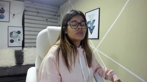 Snapshot of enma_clark chatting on October 2025 04:00:01 AM Enma clark online show from October 2025 04:00:01 AM