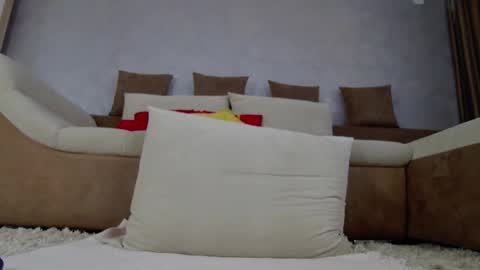 Snapshot of ennakymm chatting on March 2026 06:52:02 AM Enna online show from March 2026 06:52:02 AM