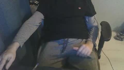 Snapshot of enriquexxx21xxx chatting on February 2026 04:38:02 PM enriquexxx21xxx online show from February 2026 04:38:02 PM