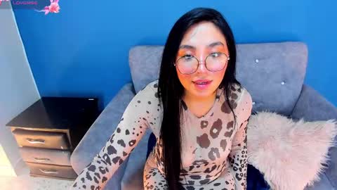 Snapshot of enyel_valmina chatting on January 2025 11:35:02 PM Enyel online show from January 2025 11:35:02 PM